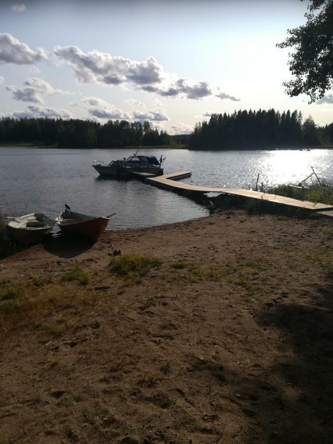 Pirttiniemen Lomakylae 호텔 Muurasjärvi 외부 사진